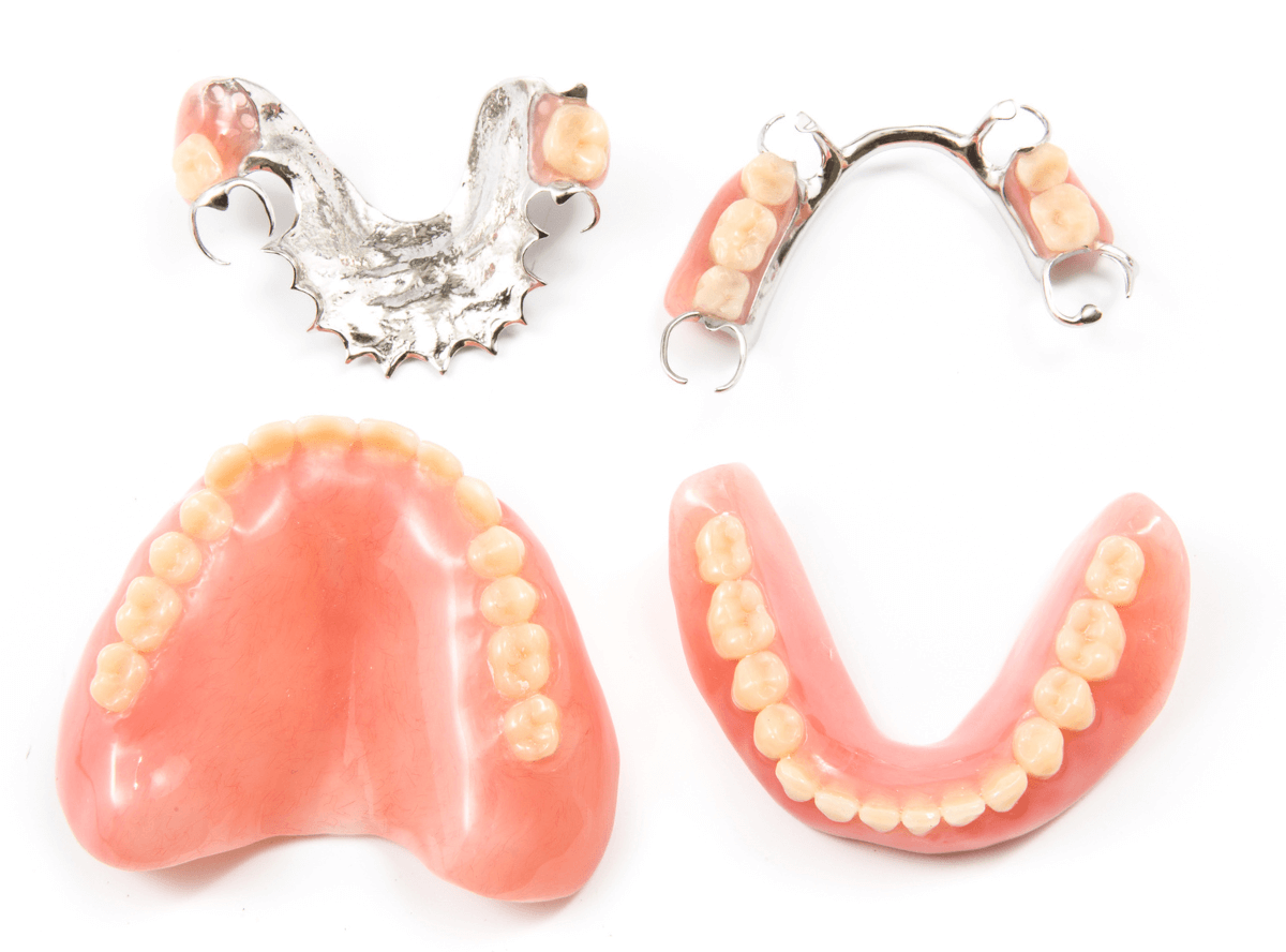 高円寺駅南口徒歩2分の歯医者、高円寺PAL歯科医院の入れ歯治療